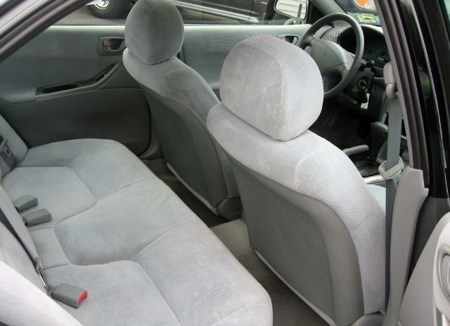 2003 Mitsubishi Galant LW2