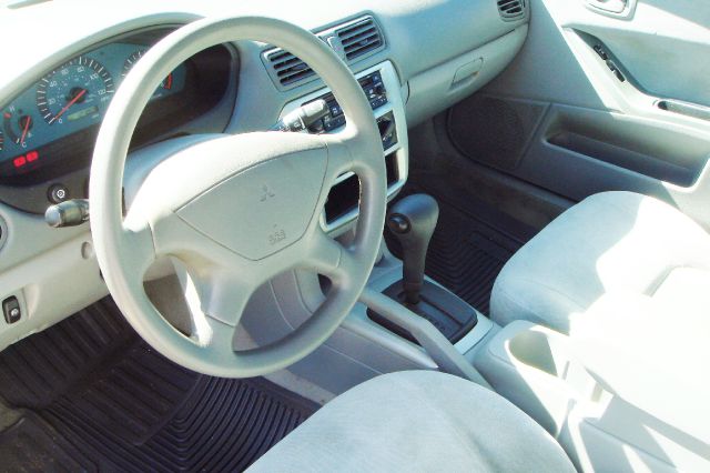 2003 Mitsubishi Galant LW2