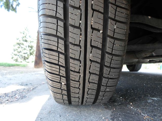 2003 Mitsubishi Galant 4WD Ext Cab LT