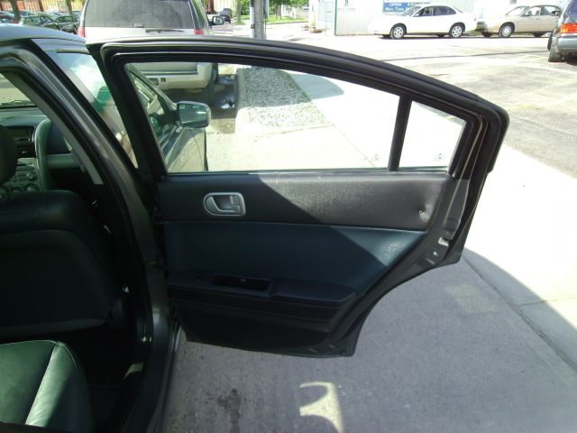 2004 Mitsubishi Galant LW2