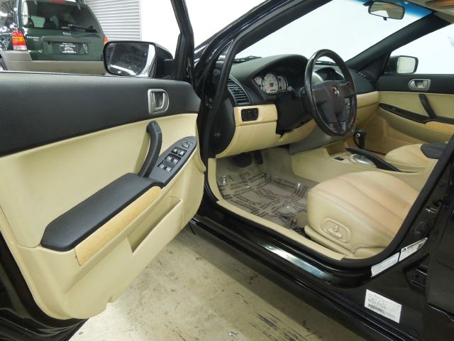 2004 Mitsubishi Galant Sport VA