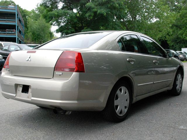 2004 Mitsubishi Galant LW2