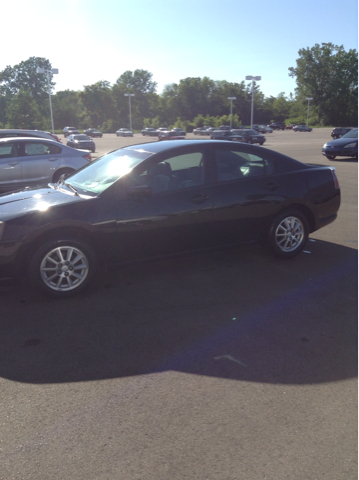 2005 Mitsubishi Galant LW2