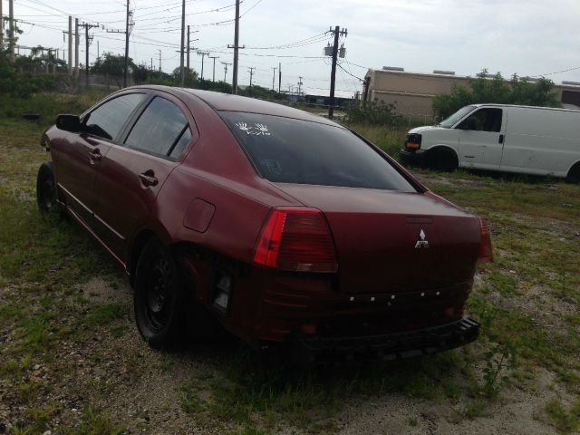 2005 Mitsubishi Galant LW2