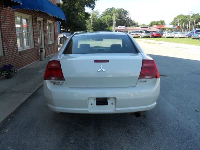 2005 Mitsubishi Galant LW2