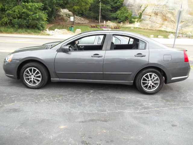 2005 Mitsubishi Galant LW2