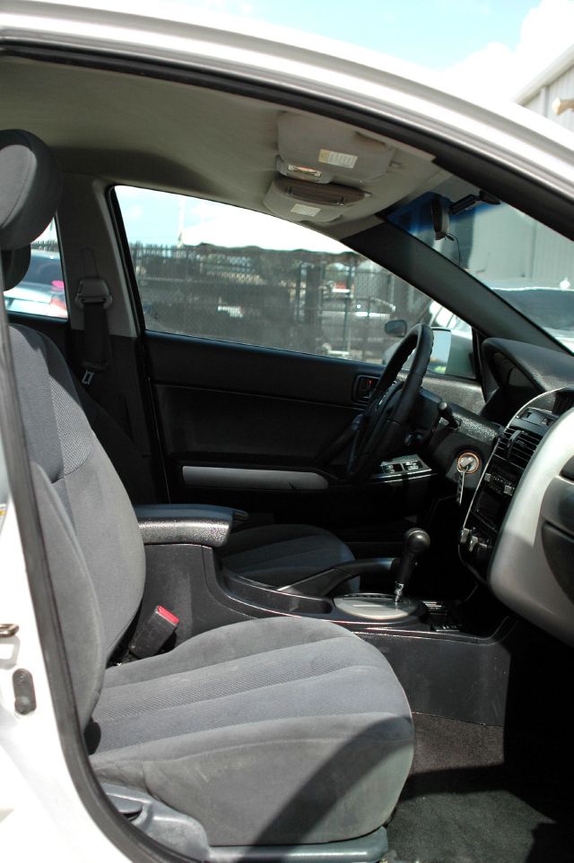 2005 Mitsubishi Galant LW2