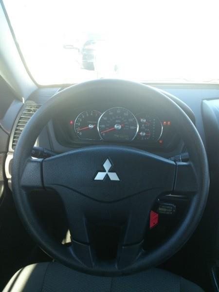 2010 Mitsubishi Galant Super Cab, Lariat