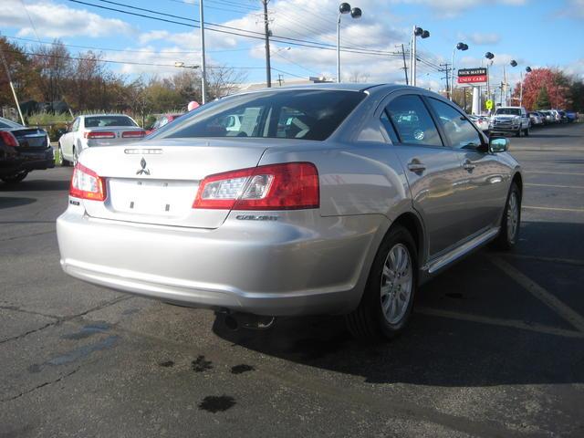 2010 Mitsubishi Galant Super Cab, Lariat