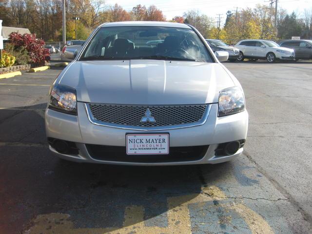 2010 Mitsubishi Galant Super Cab, Lariat