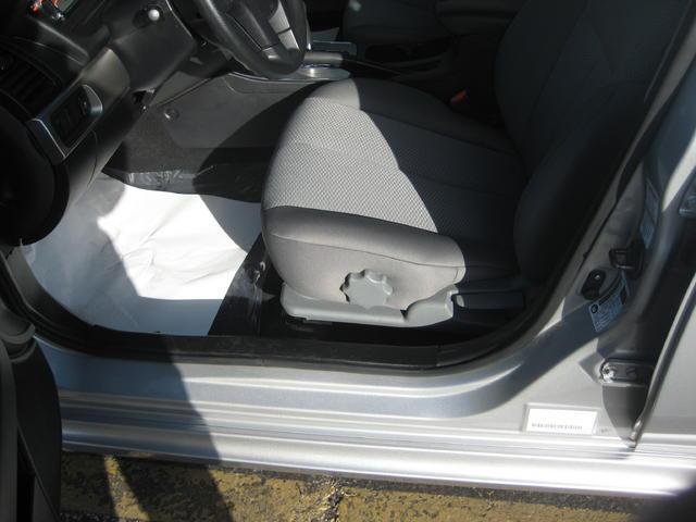 2010 Mitsubishi Galant Super Cab, Lariat