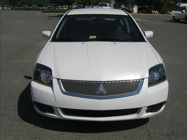 2010 Mitsubishi Galant SE