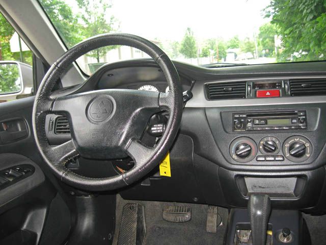 2002 Mitsubishi Lancer LE 2WD 7-pass