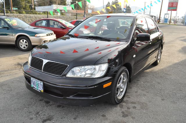 2002 Mitsubishi Lancer LE 2WD 7-pass