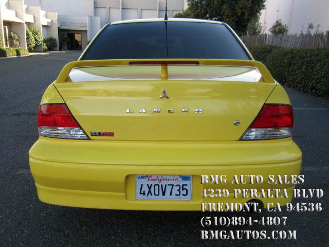 2002 Mitsubishi Lancer LE 2WD 7-pass