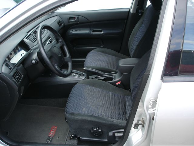 2002 Mitsubishi Lancer LE 2WD 7-pass
