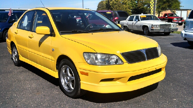 2002 Mitsubishi Lancer LE 2WD 7-pass