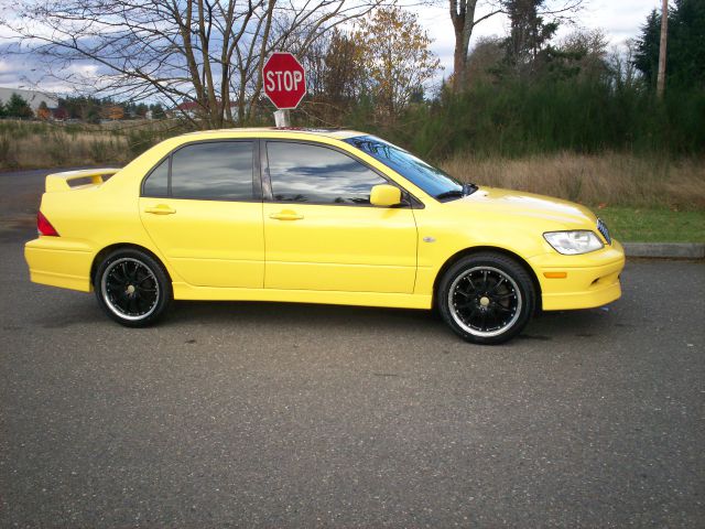 2003 Mitsubishi Lancer LE 2WD 7-pass