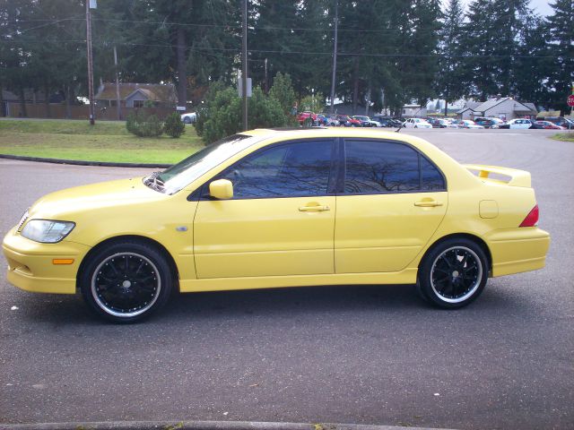 2003 Mitsubishi Lancer LE 2WD 7-pass
