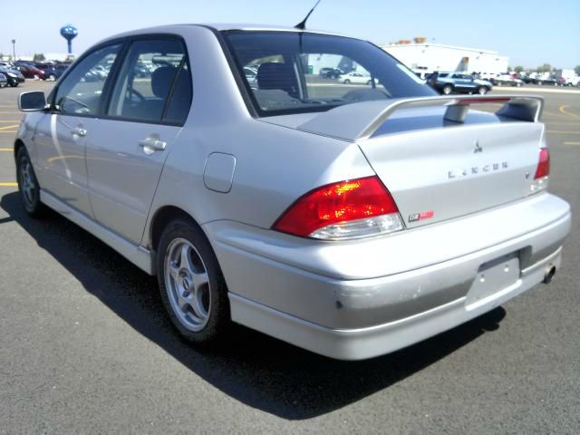 2003 Mitsubishi Lancer LE 2WD 7-pass