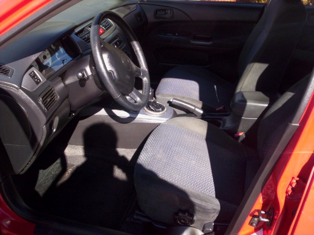 2003 Mitsubishi Lancer LE 2WD 7-pass