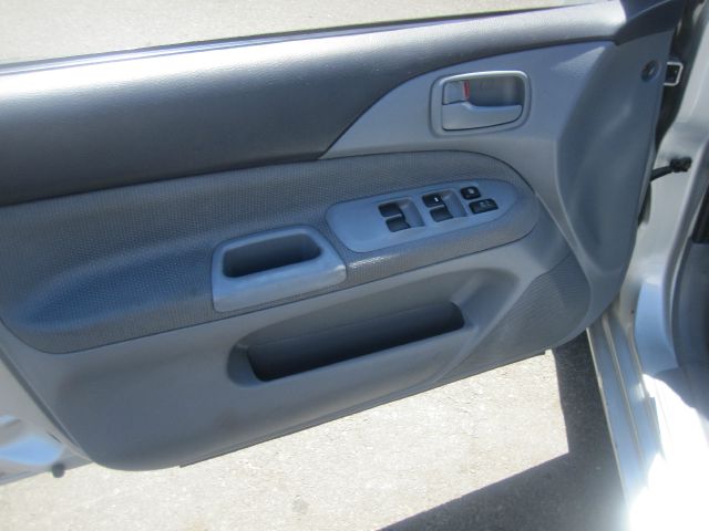 2003 Mitsubishi Lancer LW2