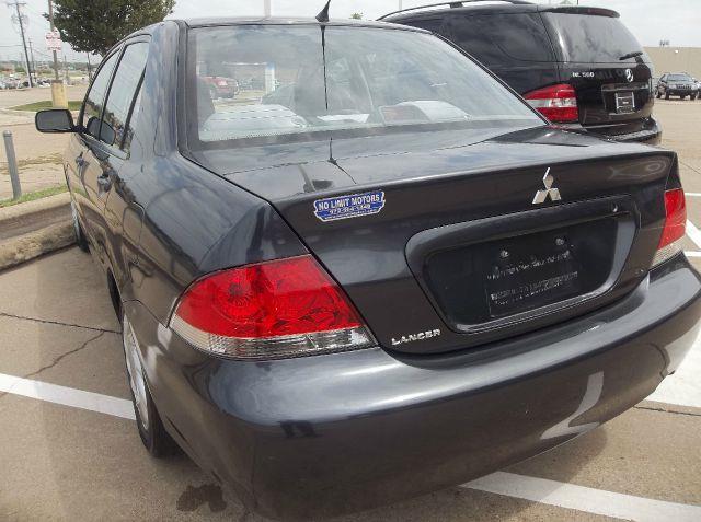 2004 Mitsubishi Lancer LW2