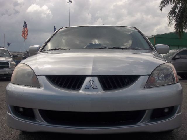 2004 Mitsubishi Lancer SE 4WD AWD SUV