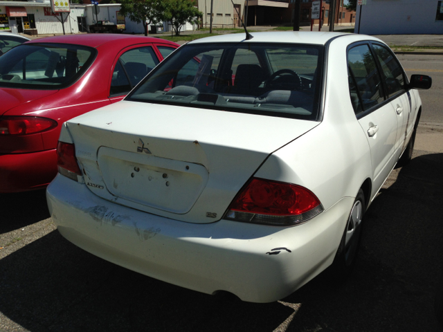 2004 Mitsubishi Lancer LW2