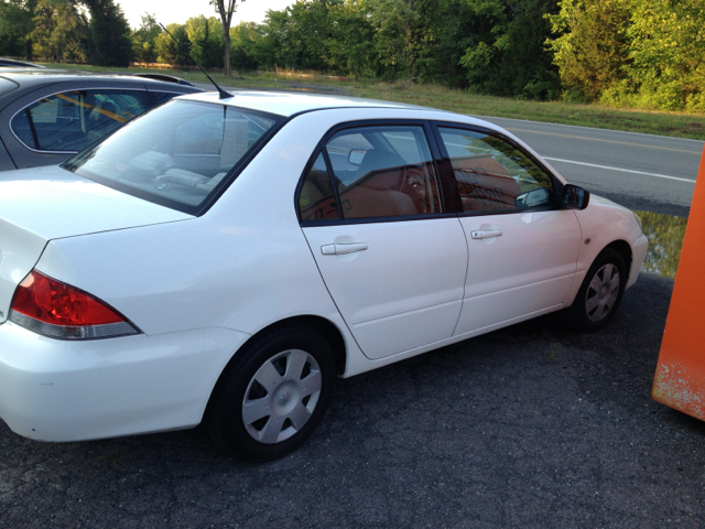 2004 Mitsubishi Lancer LW2