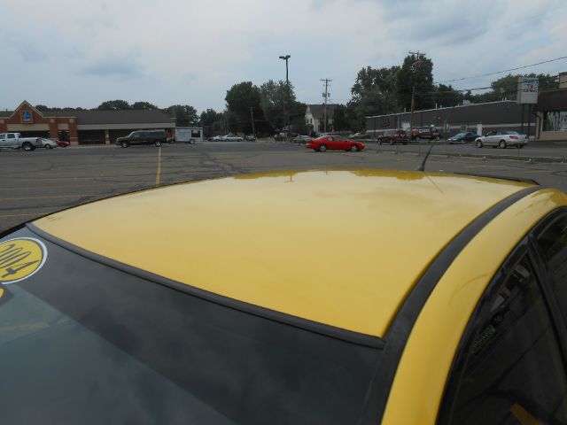 2004 Mitsubishi Lancer SE 4WD AWD SUV