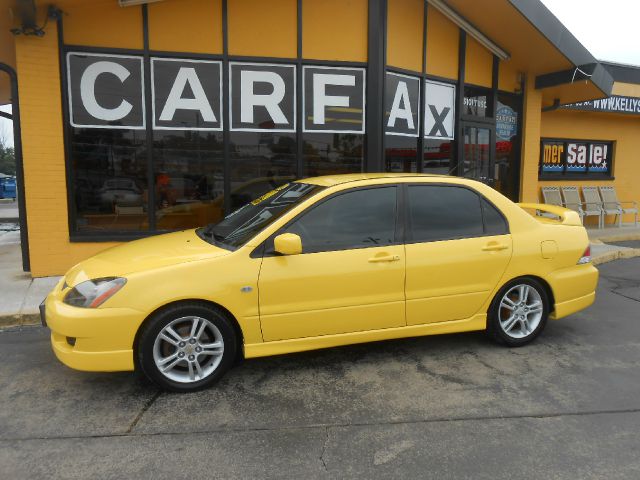2004 Mitsubishi Lancer SE 4WD AWD SUV