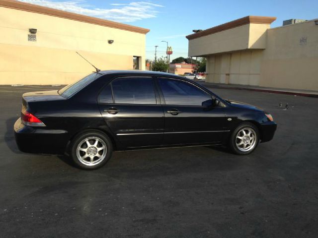 2005 Mitsubishi Lancer LW2