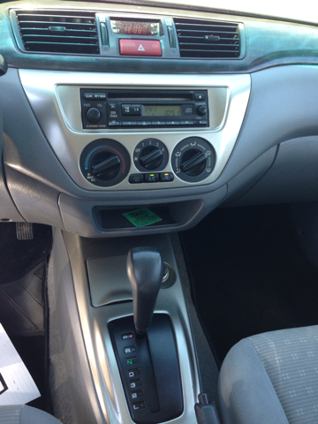 2005 Mitsubishi Lancer LW2