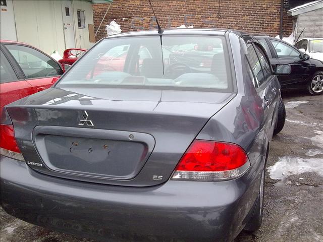 2005 Mitsubishi Lancer LW2