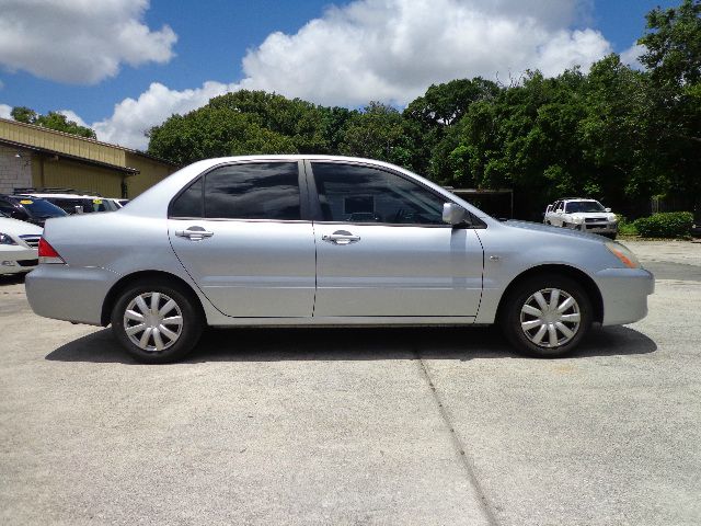 2005 Mitsubishi Lancer LW2