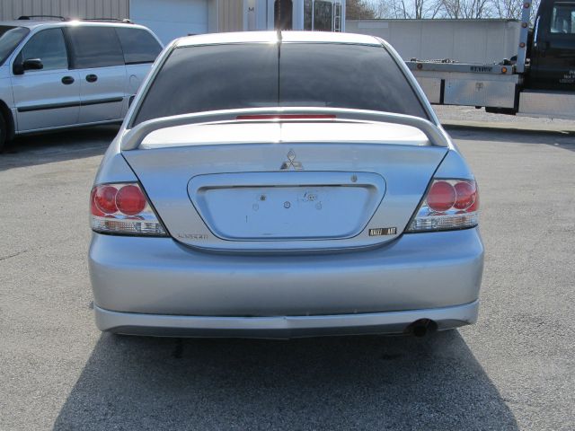 2005 Mitsubishi Lancer SE 4WD AWD SUV