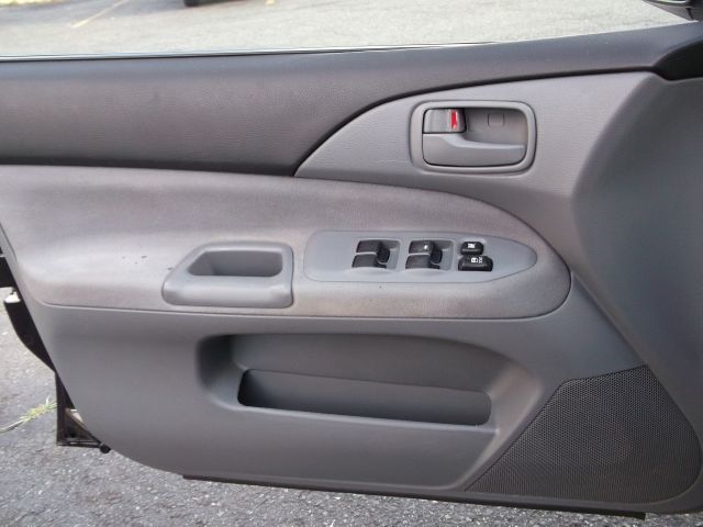 2005 Mitsubishi Lancer LW2