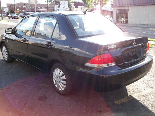 2005 Mitsubishi Lancer LW2