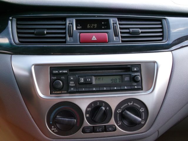 2005 Mitsubishi Lancer LW2