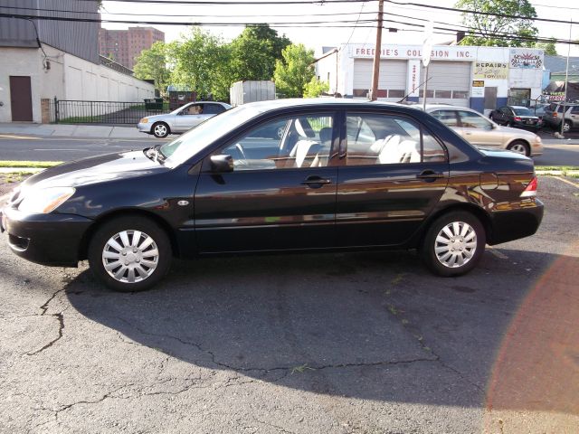 2005 Mitsubishi Lancer LW2