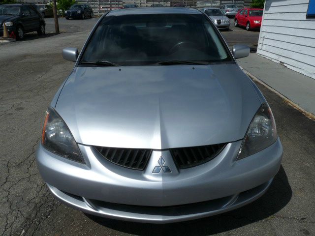 2005 Mitsubishi Lancer LE 2WD 7-pass