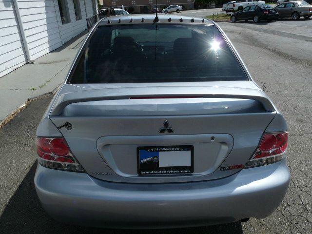 2005 Mitsubishi Lancer LE 2WD 7-pass
