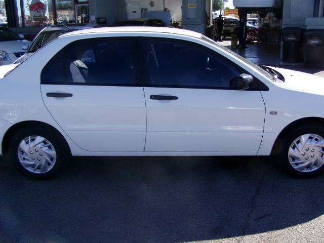 2005 Mitsubishi Lancer LW2