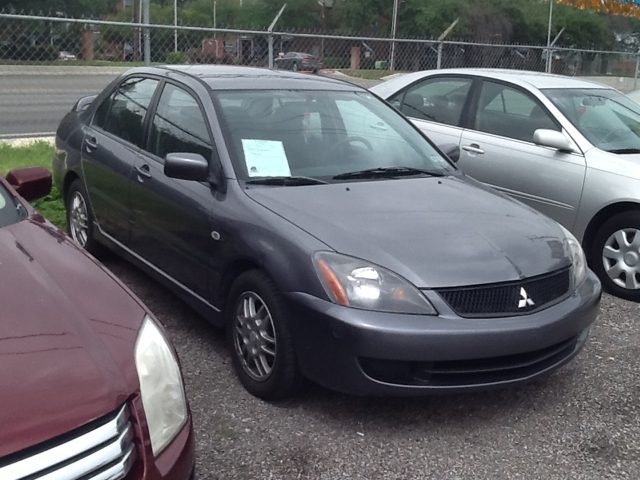 2006 Mitsubishi Lancer LE 2WD 7-pass