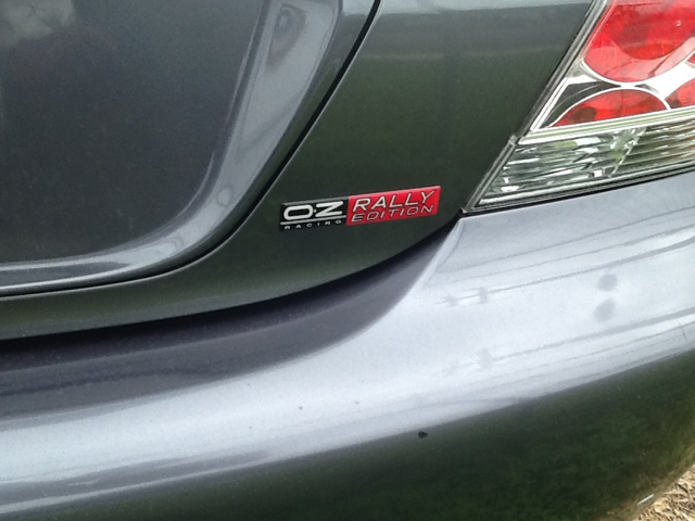 2006 Mitsubishi Lancer LE 2WD 7-pass