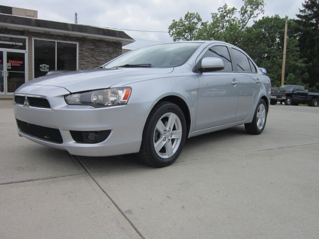 2008 Mitsubishi Lancer Dark Gray Trim And Step