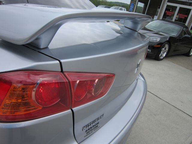 2008 Mitsubishi Lancer Dark Gray Trim And Step