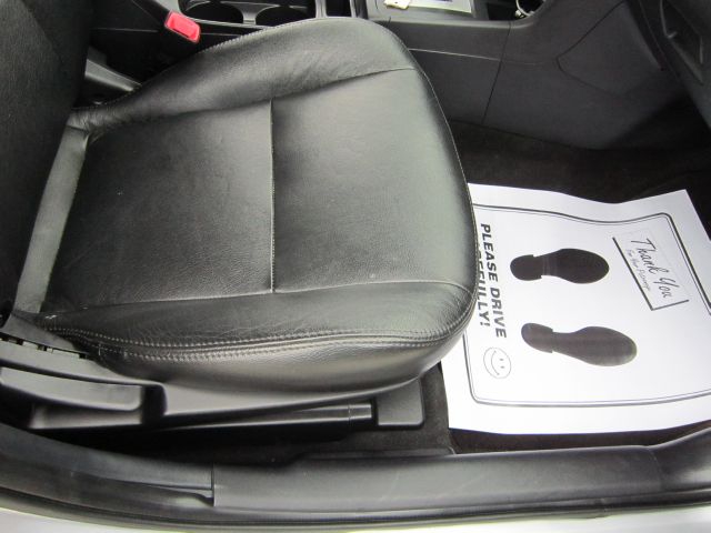 2008 Mitsubishi Lancer Dark Gray Trim And Step