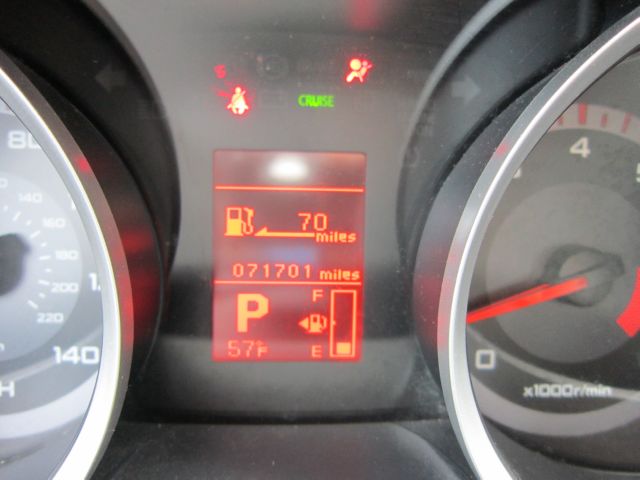 2008 Mitsubishi Lancer Dark Gray Trim And Step